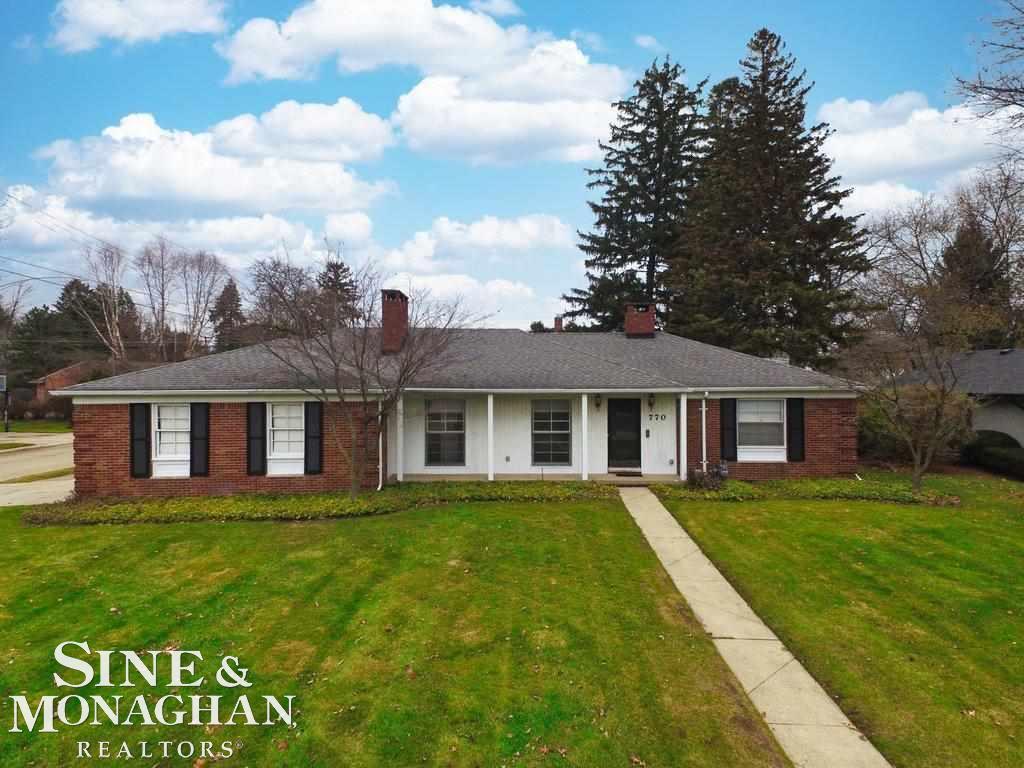 770 Shoreham Road Grosse Pointe, MI 48236 - Photo 36 of 37 50062287-36.JPG