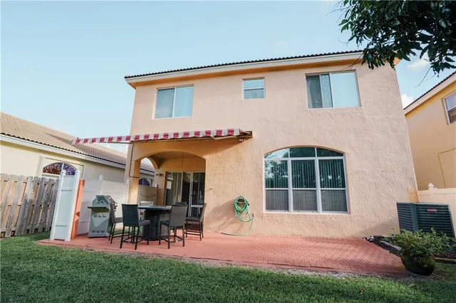 $4,000 | 7682 Northwest 19th Street, Pembroke Pines, FL 33024