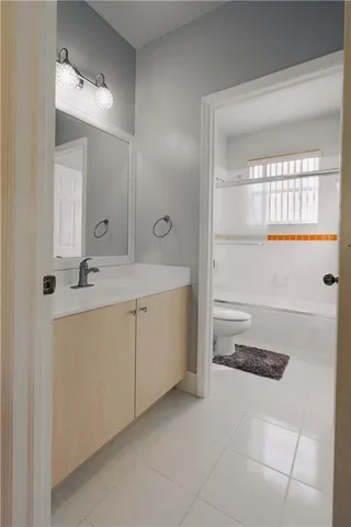 $4,000 | 7682 Northwest 19th Street, Pembroke Pines, FL 33024