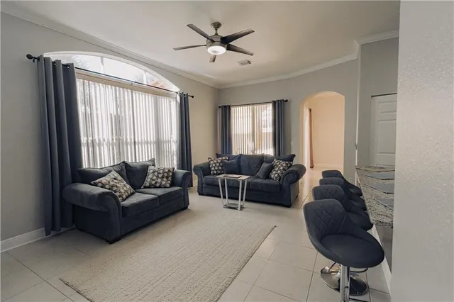 $4,000 | 7682 Northwest 19th Street, Pembroke Pines, FL 33024