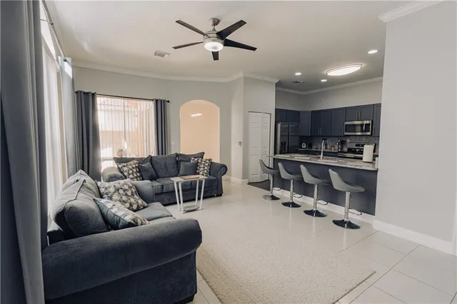 $4,000 | 7682 Northwest 19th Street, Pembroke Pines, FL 33024