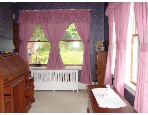 32 Longfellow Road Worcester, MA 01602 - Photo 7 of 12 Gallery Image 7