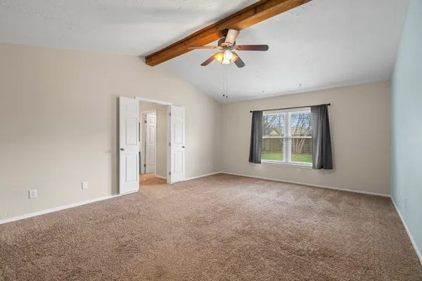 $2,400 | 304 Old Course Drive, Friendswood, TX 77546