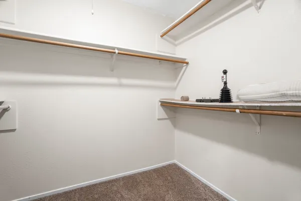 $2,400 | 304 Old Course Drive, Friendswood, TX 77546