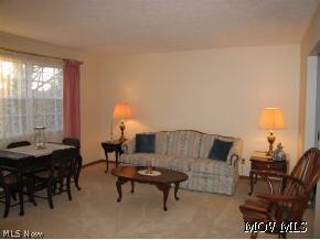 41 Walnut Grove Washington, WV 26181 - Photo 2 of 9