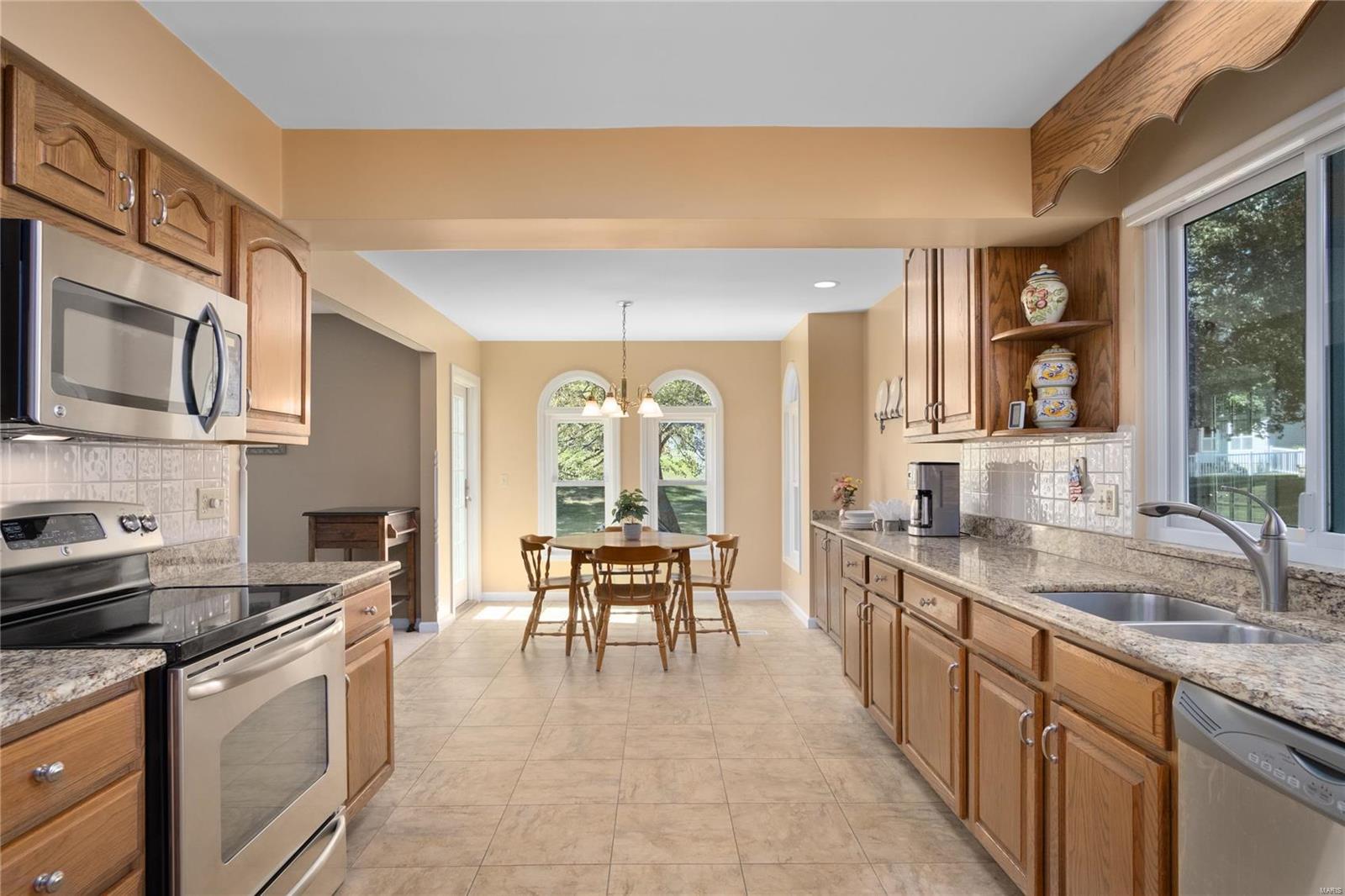 16242 Windfall Ridge Drive Chesterfield, MO 63005 - Photo 15 of 33 Gallery Image 15