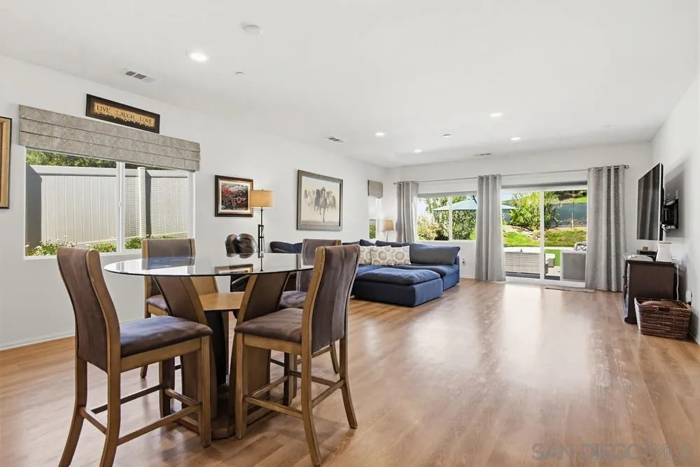 441 Ventasso Way Fallbrook, CA 92028 - Photo 11 of 62 Den/Family/Great Room