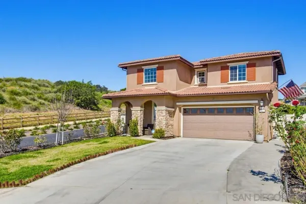 $890,000 | 441 Ventasso Way, Fallbrook, CA 92028