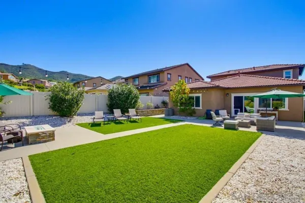 $890,000 | 441 Ventasso Way, Fallbrook, CA 92028