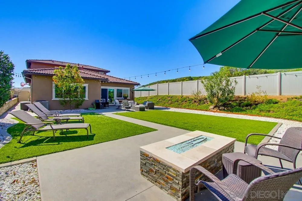 441 Ventasso Way Fallbrook, CA 92028 - Photo 4 of 62 Yard