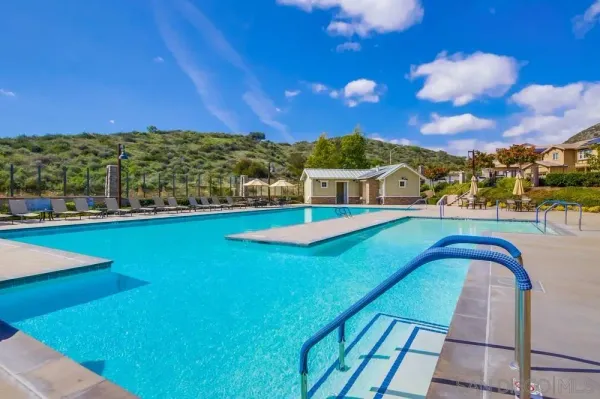 $890,000 | 441 Ventasso Way, Fallbrook, CA 92028