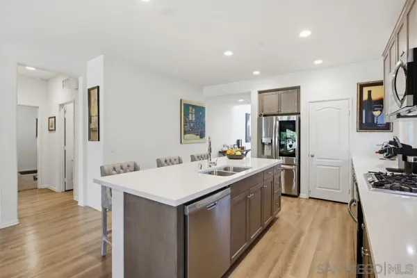 $890,000 | 441 Ventasso Way, Fallbrook, CA 92028
