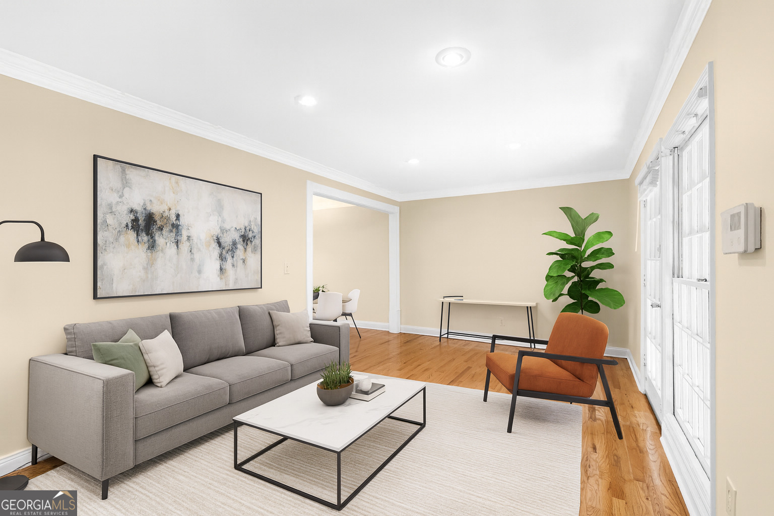 3091 Colonial Way Atlanta, GA 30341 - Photo 2 of 26 a living room with furniture and a potted plant