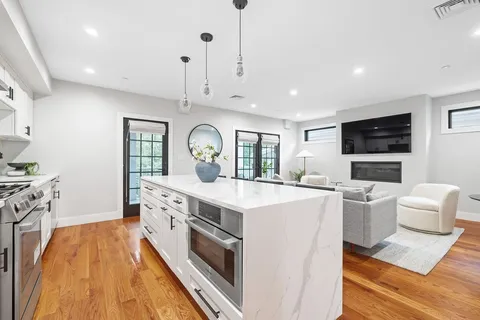 $749,000 | 113-115 Falcon Street, Unit 1132, Boston, MA 02128