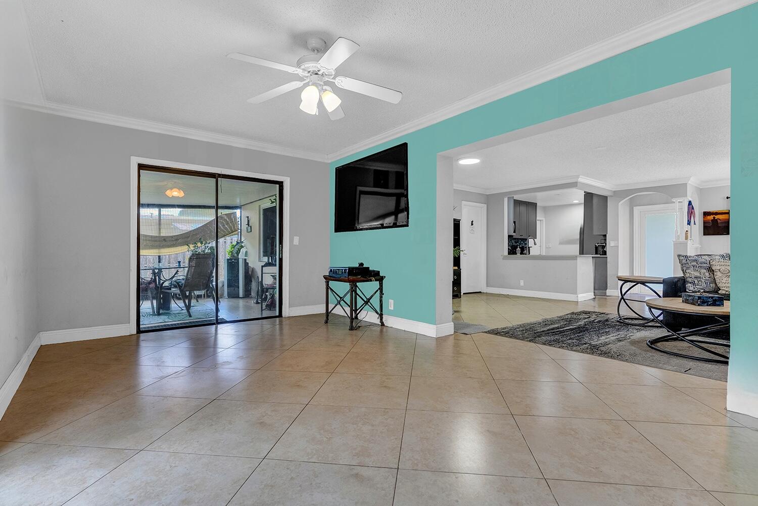9544 Richmond Circle Boca Raton, FL 33434 - Photo 22 of 29 Living Area
