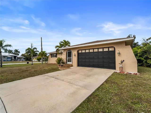 $374,900 | 826 West Virginia Avenue, Punta Gorda, FL 33950