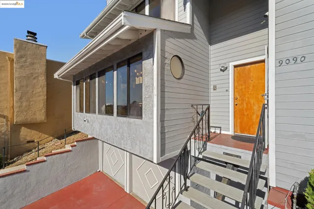 $830,000 | 9090 Castlewood Street, Oakland, CA 94605