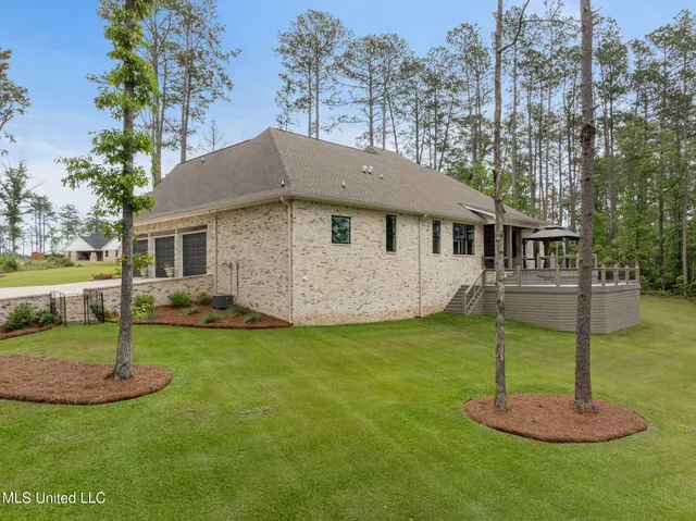 $979,000 | 9 Sanctuary Drive, Sumrall, MS 39482