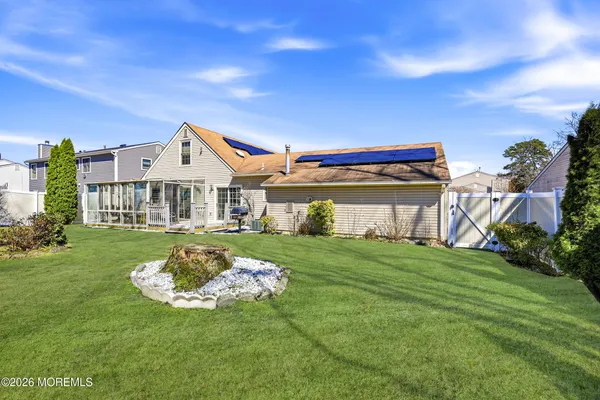 $650,000 | 5 Berkshire Drive, Howell, NJ 07731