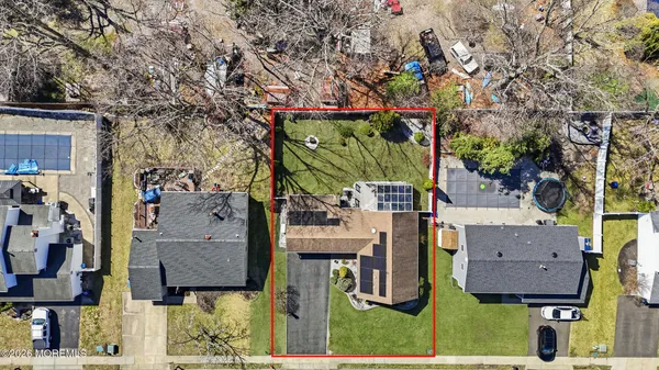 $650,000 | 5 Berkshire Drive, Howell, NJ 07731