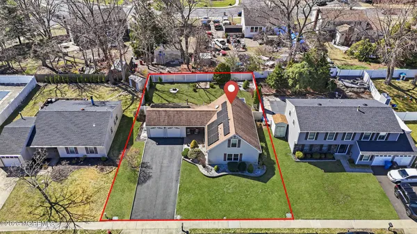 $650,000 | 5 Berkshire Drive, Howell, NJ 07731