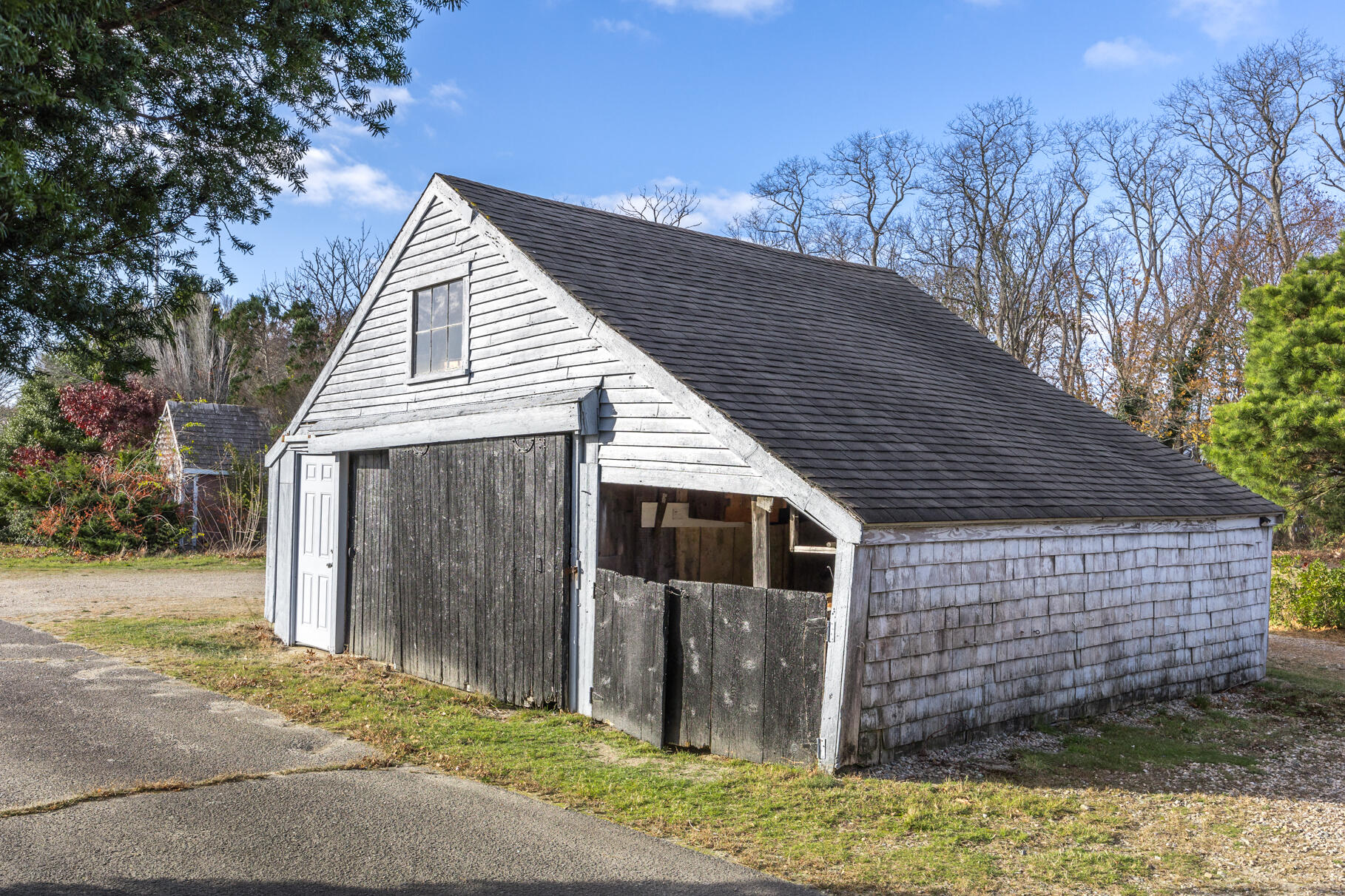 216 Main Street Orleans, MA 02653 - Photo 6 of 51 Garage
