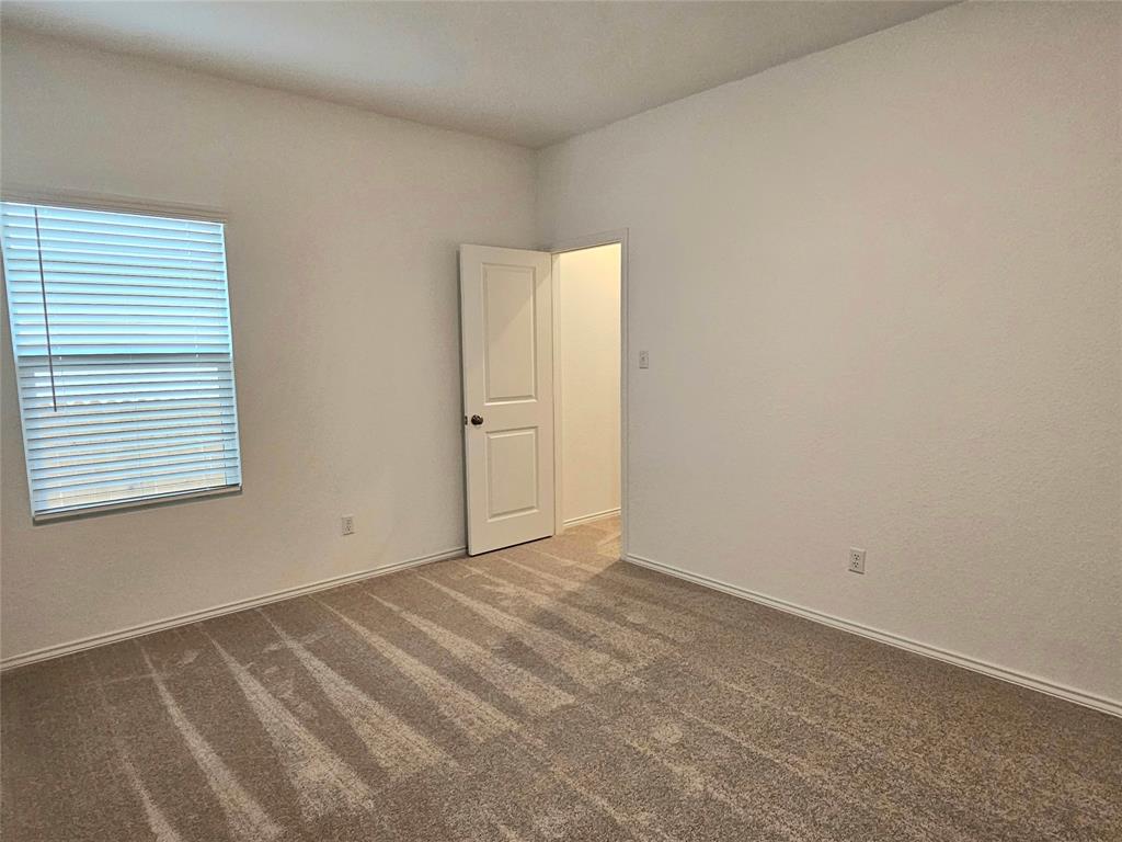 128 Dollars Drive Jarrell, TX 76537 - Photo 21 of 30