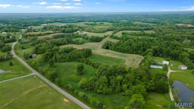 $650,000 | 3933 State Hwy B, Oak Ridge, MO 63769