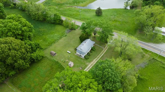 $650,000 | 3933 State Hwy B, Oak Ridge, MO 63769