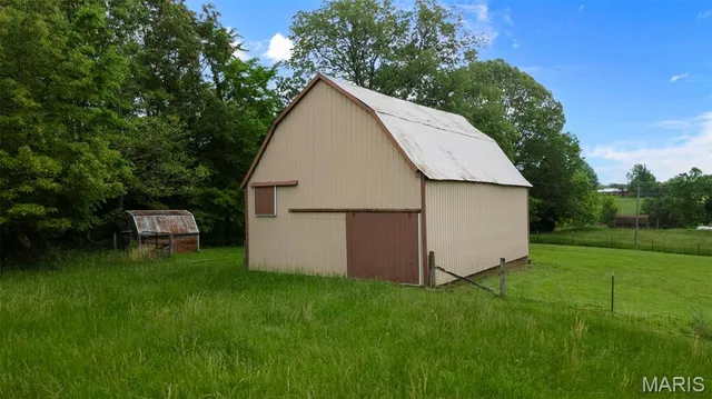 $650,000 | 3933 State Hwy B, Oak Ridge, MO 63769