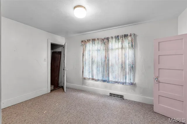 $650,000 | 3933 State Hwy B, Oak Ridge, MO 63769