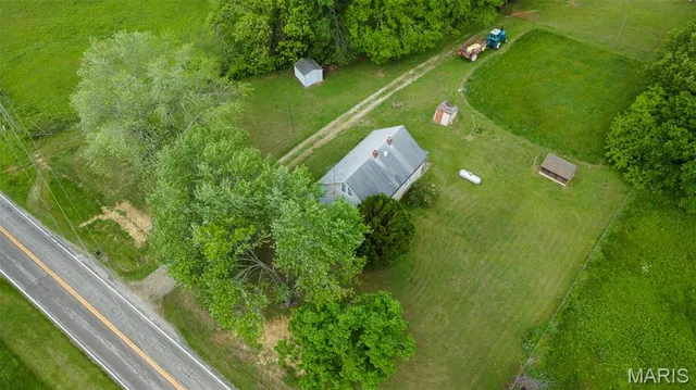 $650,000 | 3933 State Hwy B, Oak Ridge, MO 63769