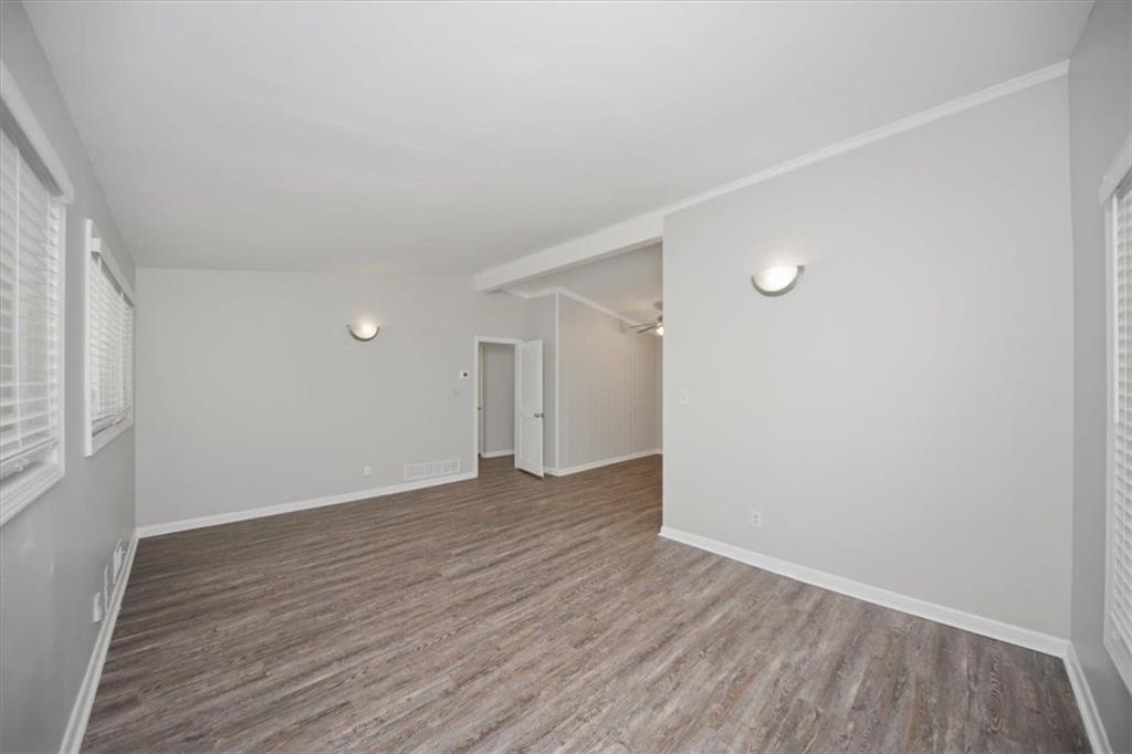 2432 Woodacres Road Northeast Atlanta, GA 30345 - Photo 8 of 32