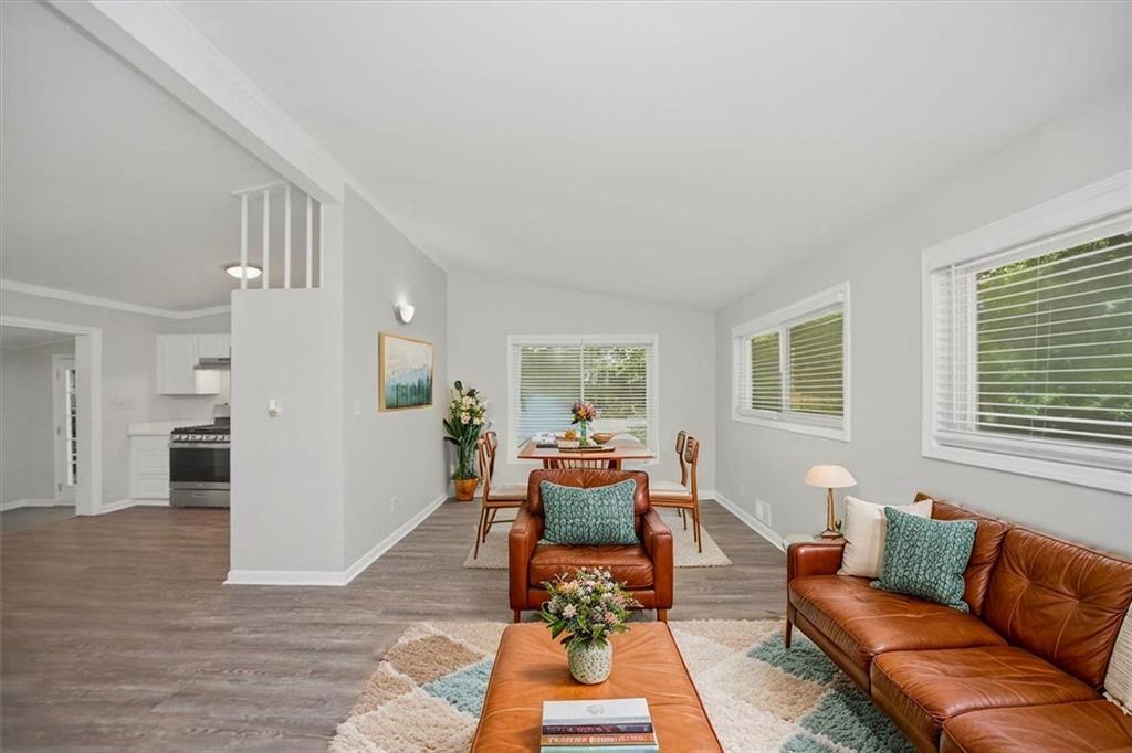 2432 Woodacres Road Northeast Atlanta, GA 30345 - Photo 10 of 32