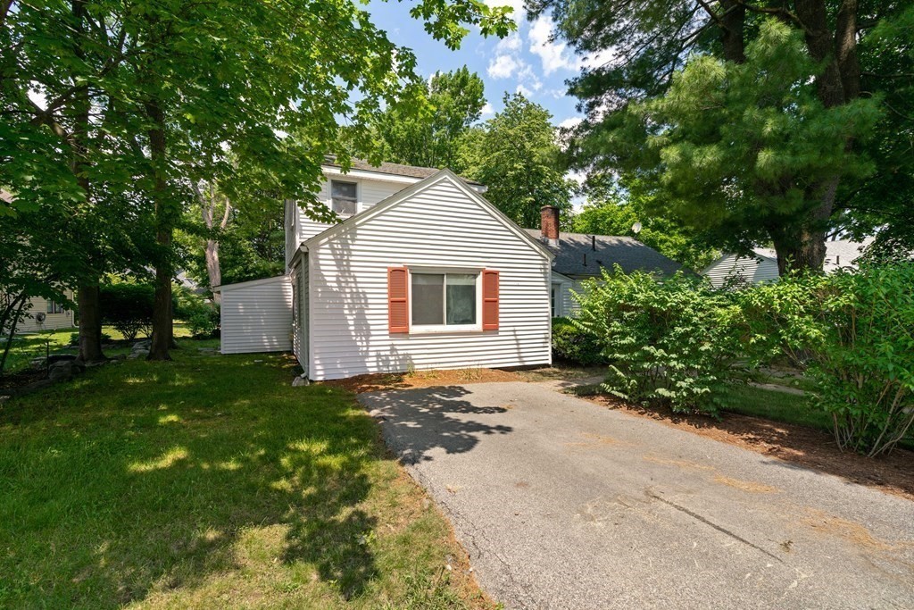 18 Orourke Path Newton, MA 02459 - Photo 4 of 27 Gallery Image 4