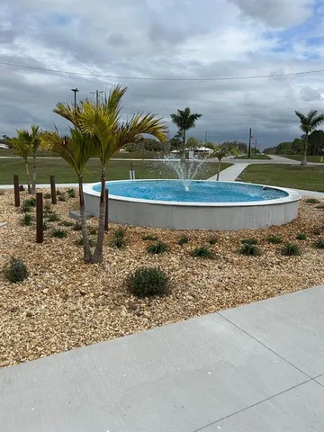 a view of a yard with an empty space