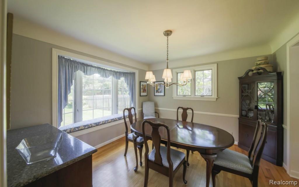 636 Cook Road Grosse Pointe Woods, MI 48236 - Photo 19 of 33