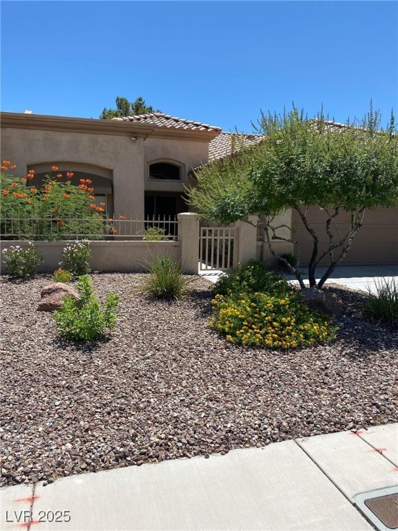 2404 Spring Water Drive Las Vegas, NV 89134 - Photo 2 of 27 Large town home