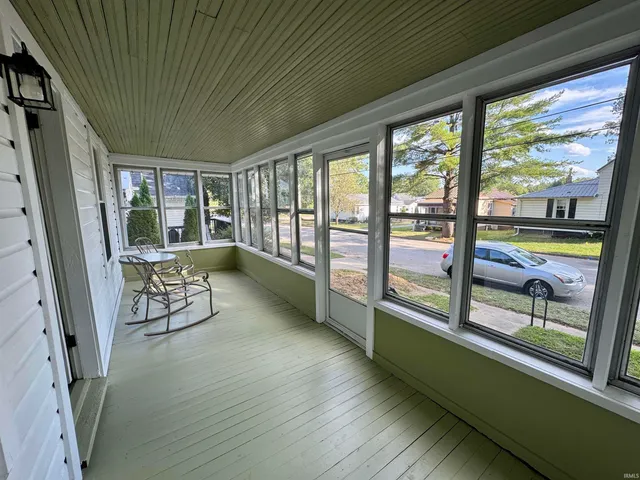 $199,900 | 708 East 2nd Street, Huntingburg, IN 47542