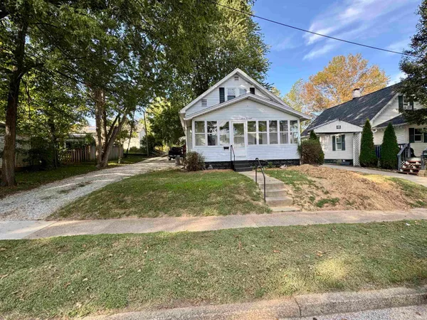 $178,900 | 708 East 2nd Street, Huntingburg, IN 47542