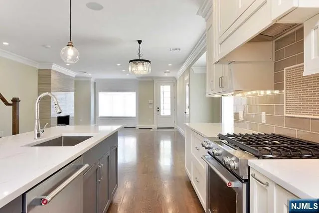 $6,500 | 269 A 9th Street, Palisades Park, NJ 07650