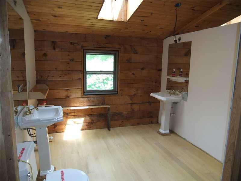 206 Sasse Road Cabot, PA 16023 - Photo 14 of 24 Master Bath/Spa.