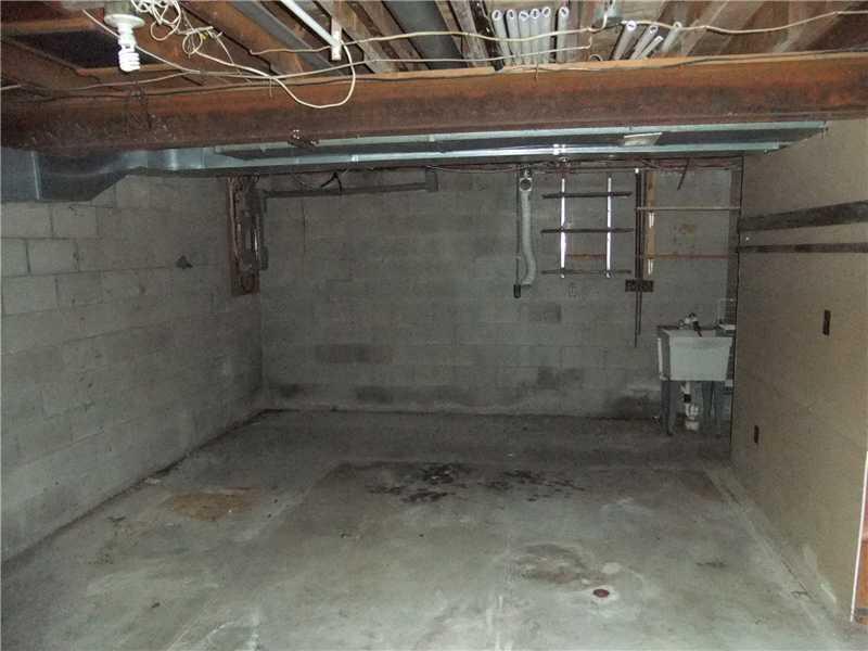206 Sasse Road Cabot, PA 16023 - Photo 20 of 24 Basement/Game Room.
