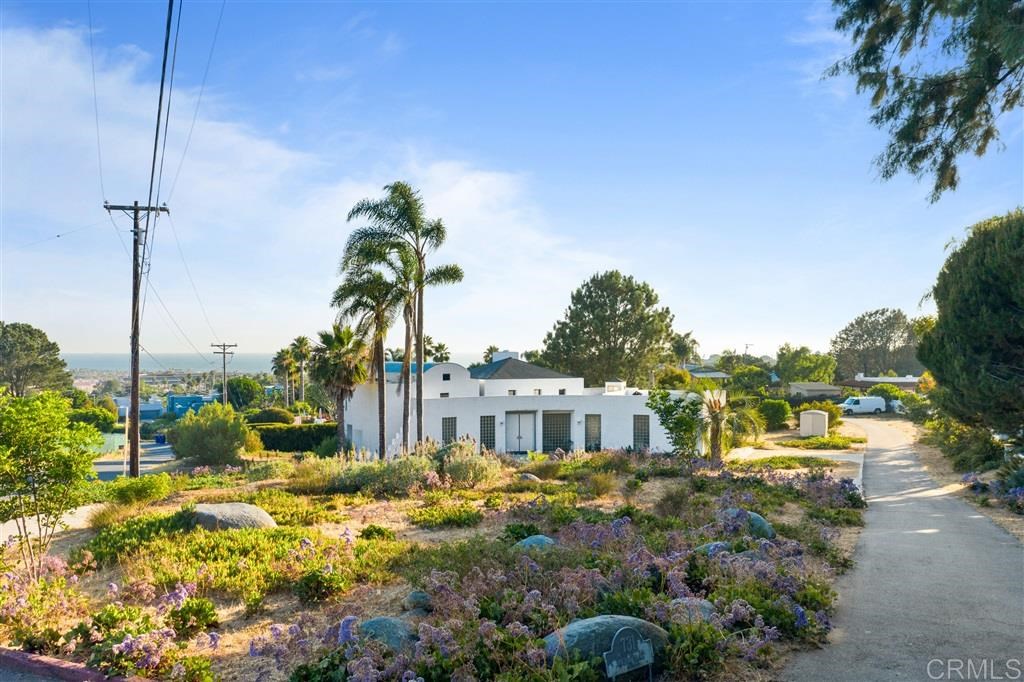 731 Avocado Place Del Mar, CA 92014 - Photo 20 of 22