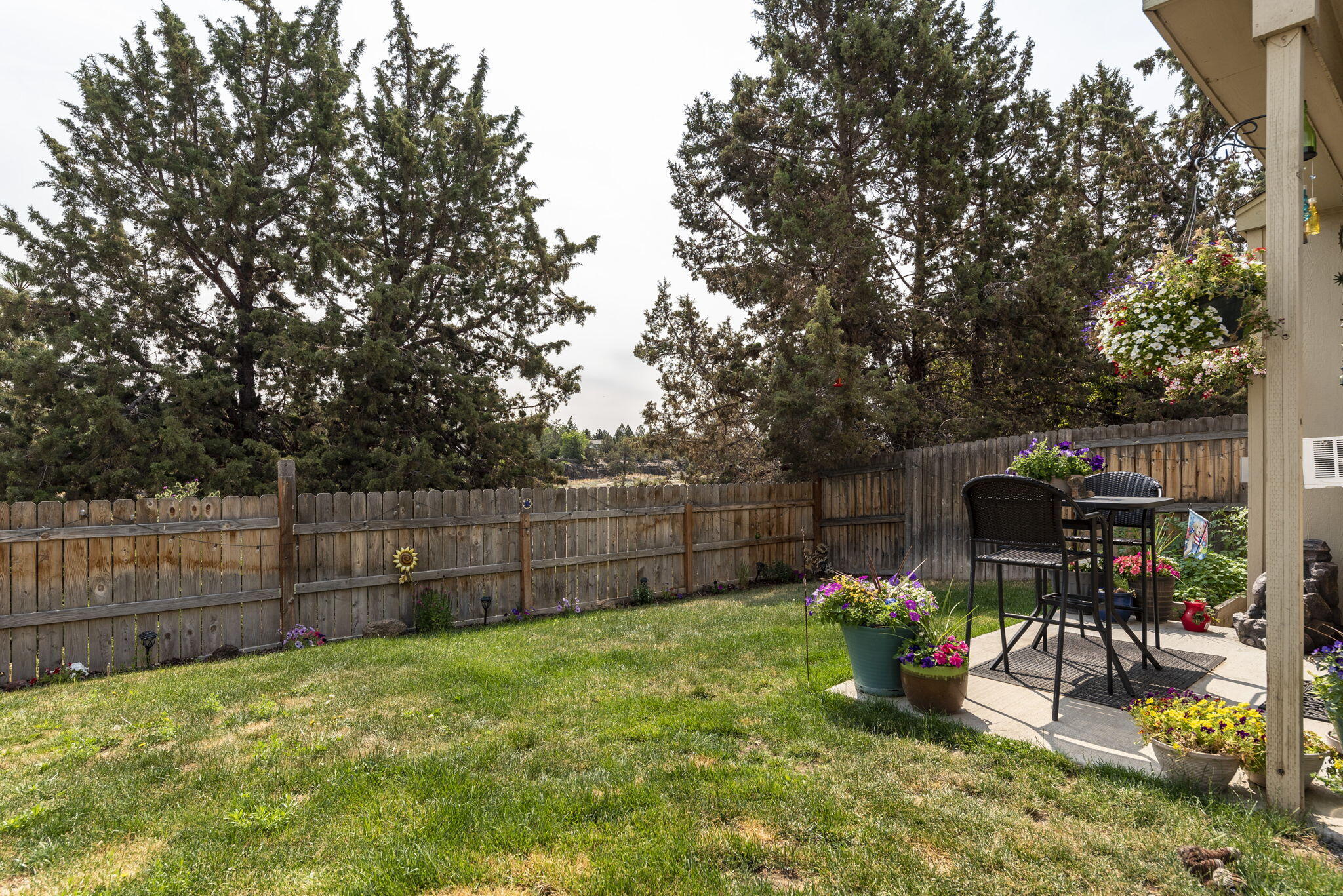 996 Southwest Rimrock Way Redmond, OR 97756 - Photo 9 of 29 26-web-or-mls-996 SW Rimrock Way-26