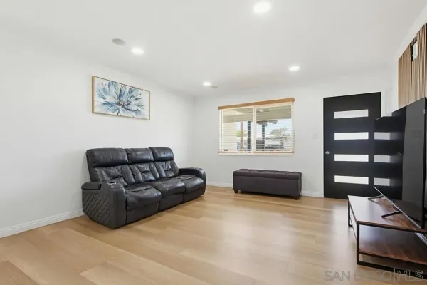 $799,000 | 4801 Siesta Place, Oceanside, CA 92057