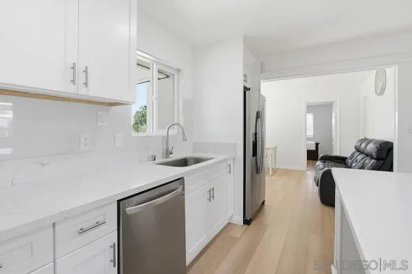 $799,000 | 4801 Siesta Place, Oceanside, CA 92057