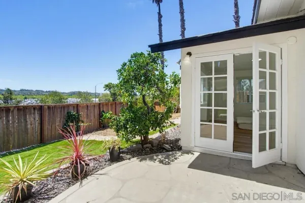 $799,000 | 4801 Siesta Place, Oceanside, CA 92057