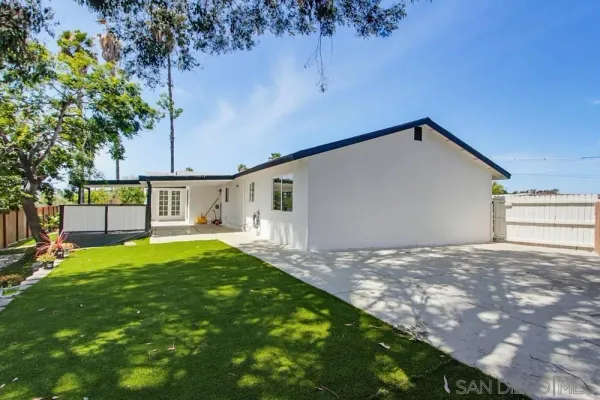 $799,000 | 4801 Siesta Place, Oceanside, CA 92057