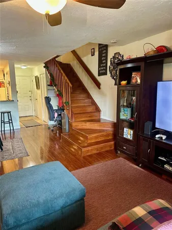a view of entryway and hall
